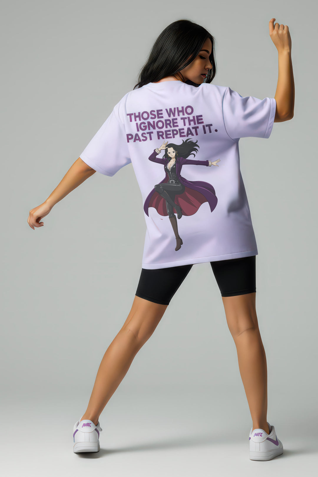 Oversized T-shirt Nico Robin – Touchood